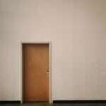 Puerta de vivienda con riesgo de sufrir robo por bumping
